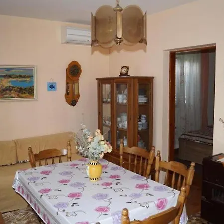 Family With Terrace *